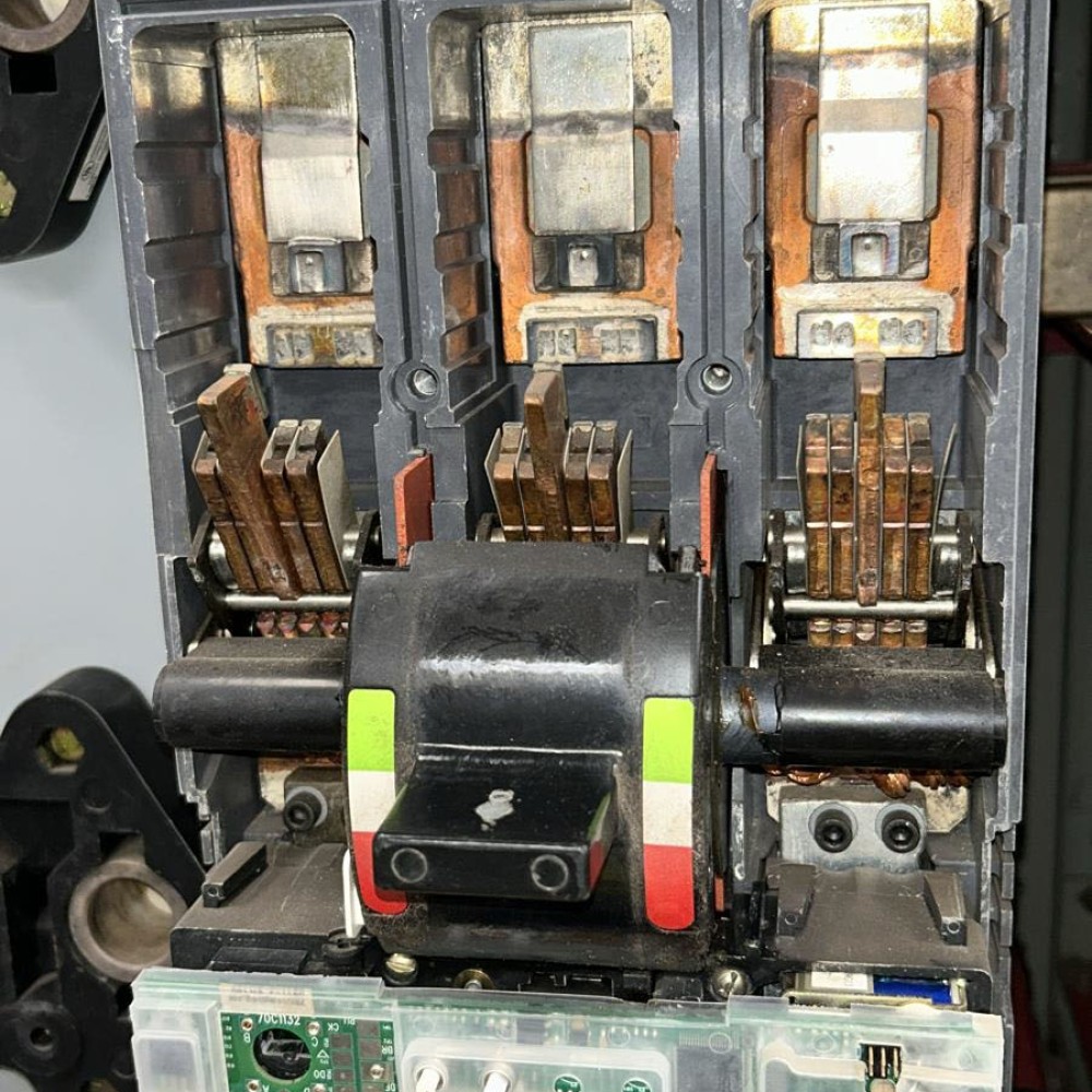 HV & LV Circuit Breaker Maintenance - Picture